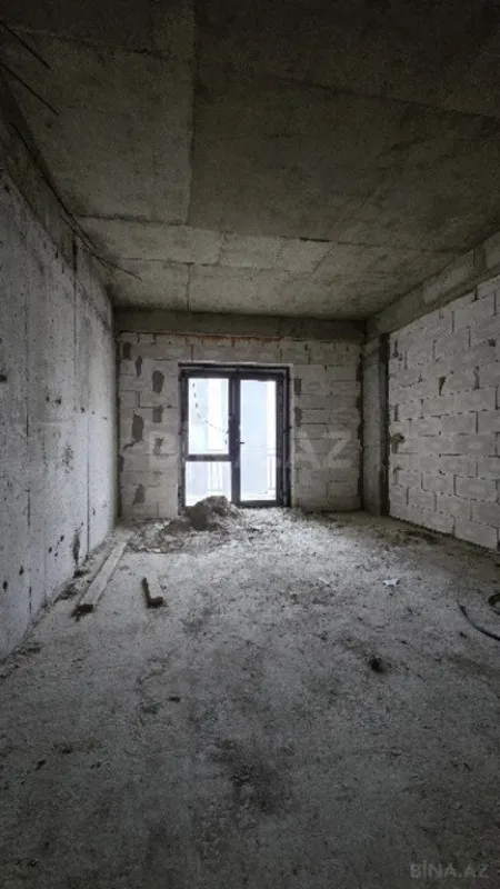 Satılır 3 otaqlı mənzil 138 m²