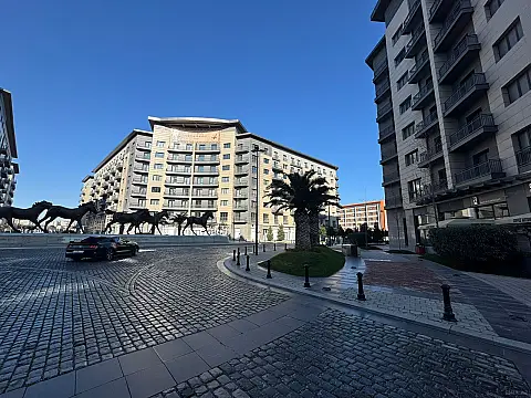 Satılır 3 otaqlı mənzil 138 m² — Bakı, Yeni Günəşli 3 otaq 138.00 m²