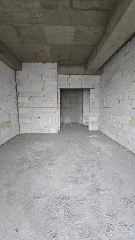 Satılır 3 otaqlı mənzil 138 m²