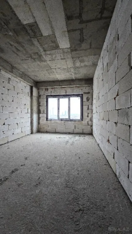 Satılır 3 otaqlı mənzil 138 m²