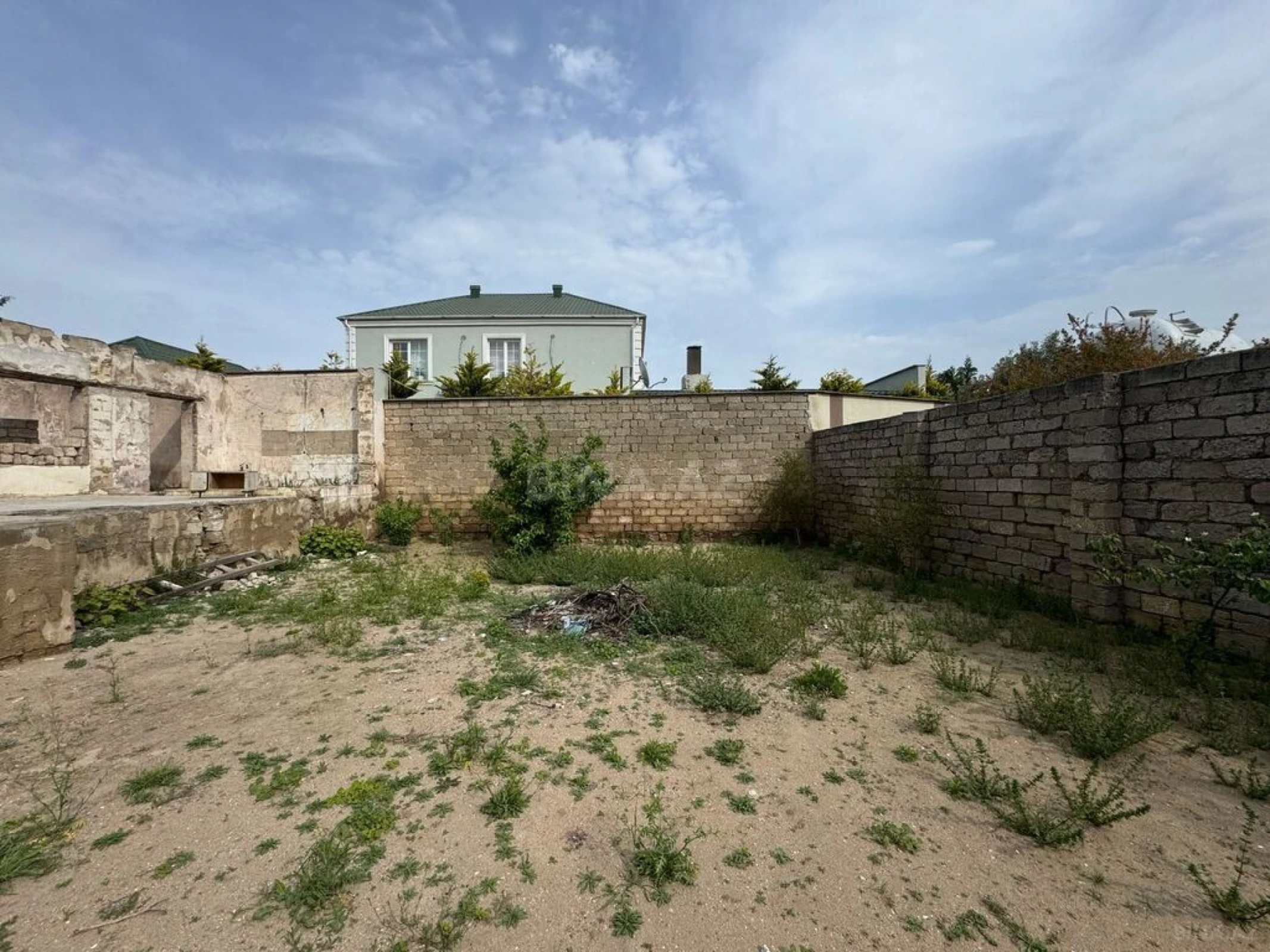 Satılır torpaq sahəsi 5 m²