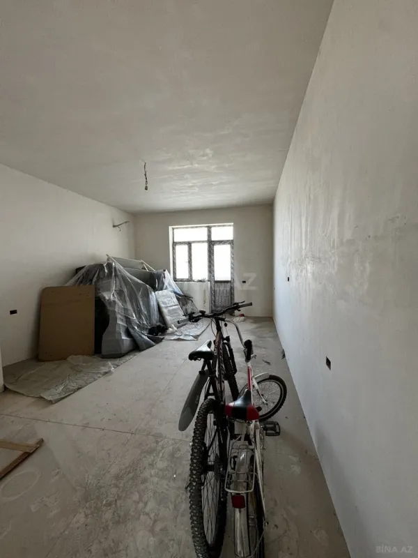 Satılır 4 otaqlı mənzil 160 m²