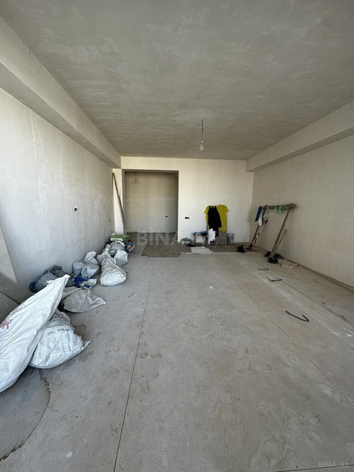 Satılır 4 otaqlı mənzil 160 m²