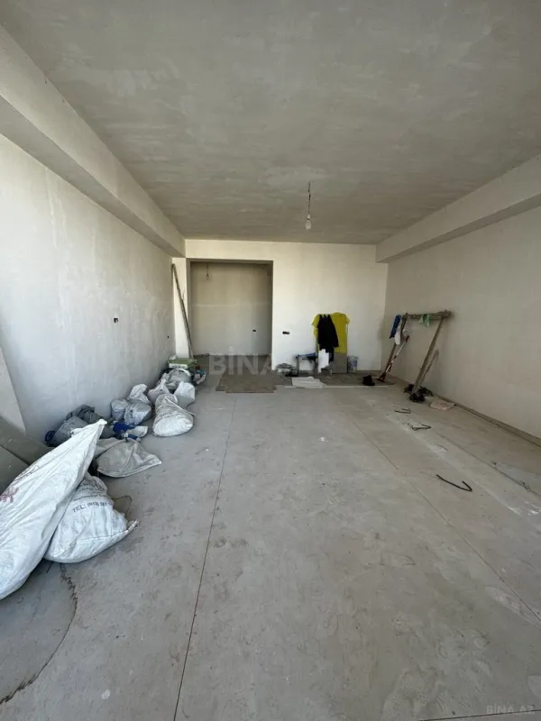 Satılır 4 otaqlı mənzil 160 m²