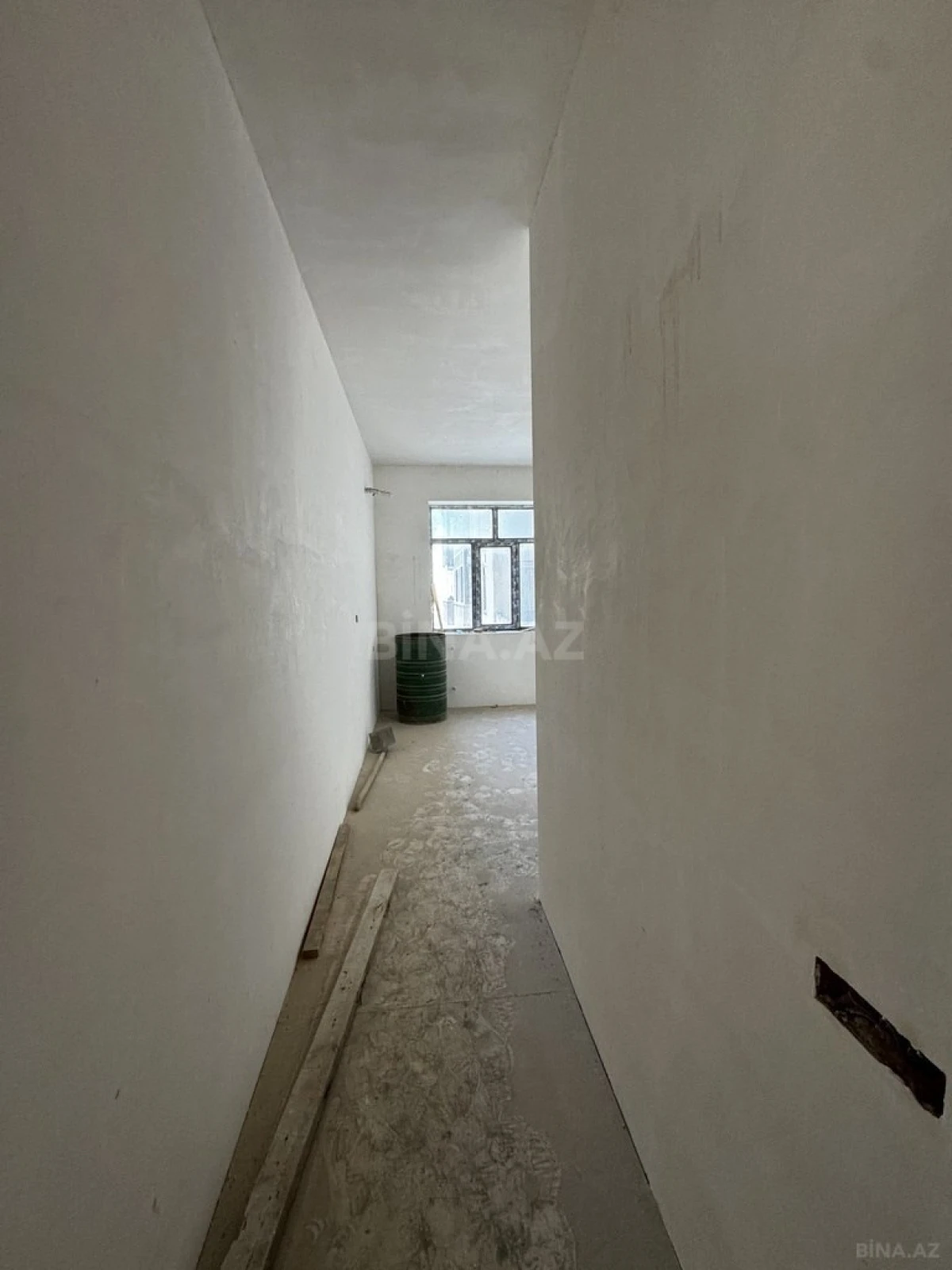 Satılır 4 otaqlı mənzil 160 m²