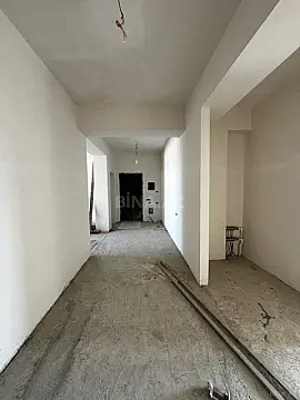 Satılır 4 otaqlı mənzil 160 m²