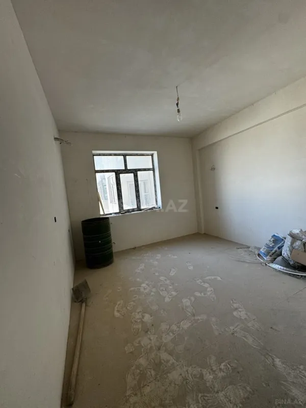 Satılır 4 otaqlı mənzil 160 m²