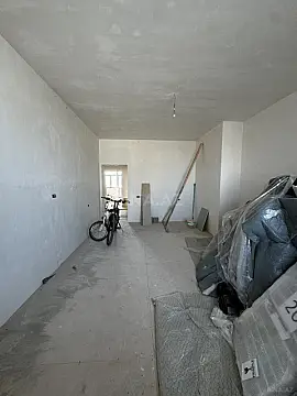 Satılır 4 otaqlı mənzil 160 m²