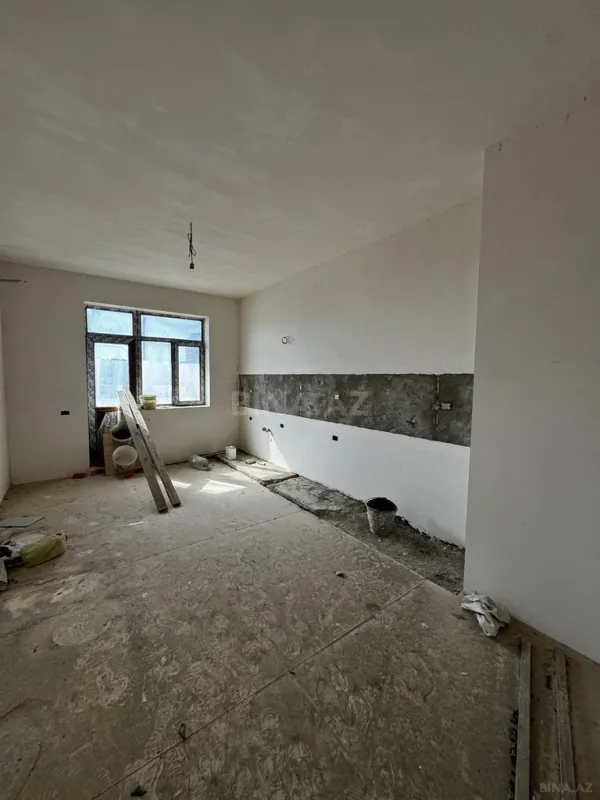 Satılır 4 otaqlı mənzil 160 m²