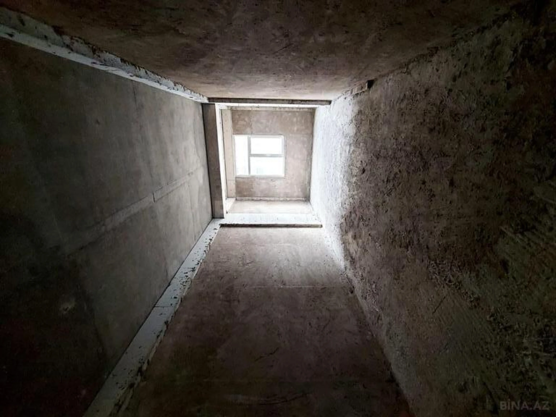 Satılır 2 otaqlı mənzil 73 m²