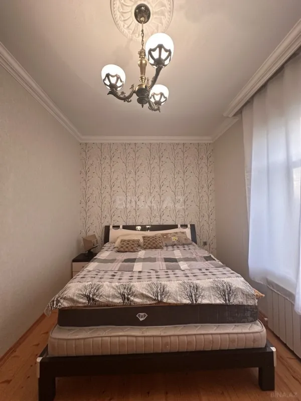 Satılır 6 otaqlı həyət evi 166 m²