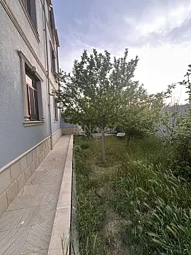 Satılır 6 otaqlı həyət evi 166 m²