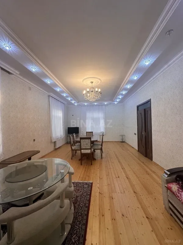 Satılır 6 otaqlı həyət evi 166 m²