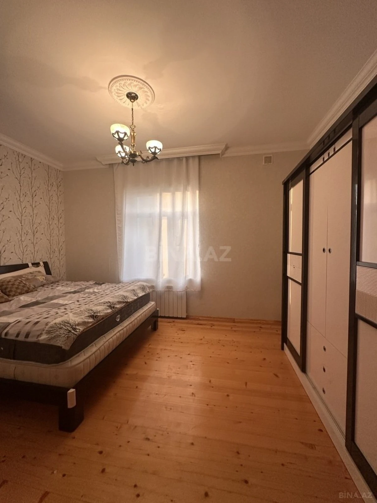 Satılır 6 otaqlı həyət evi 166 m²