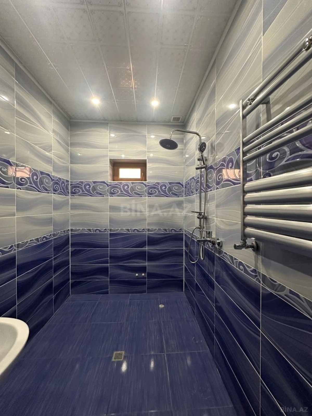 Satılır 6 otaqlı həyət evi 166 m²