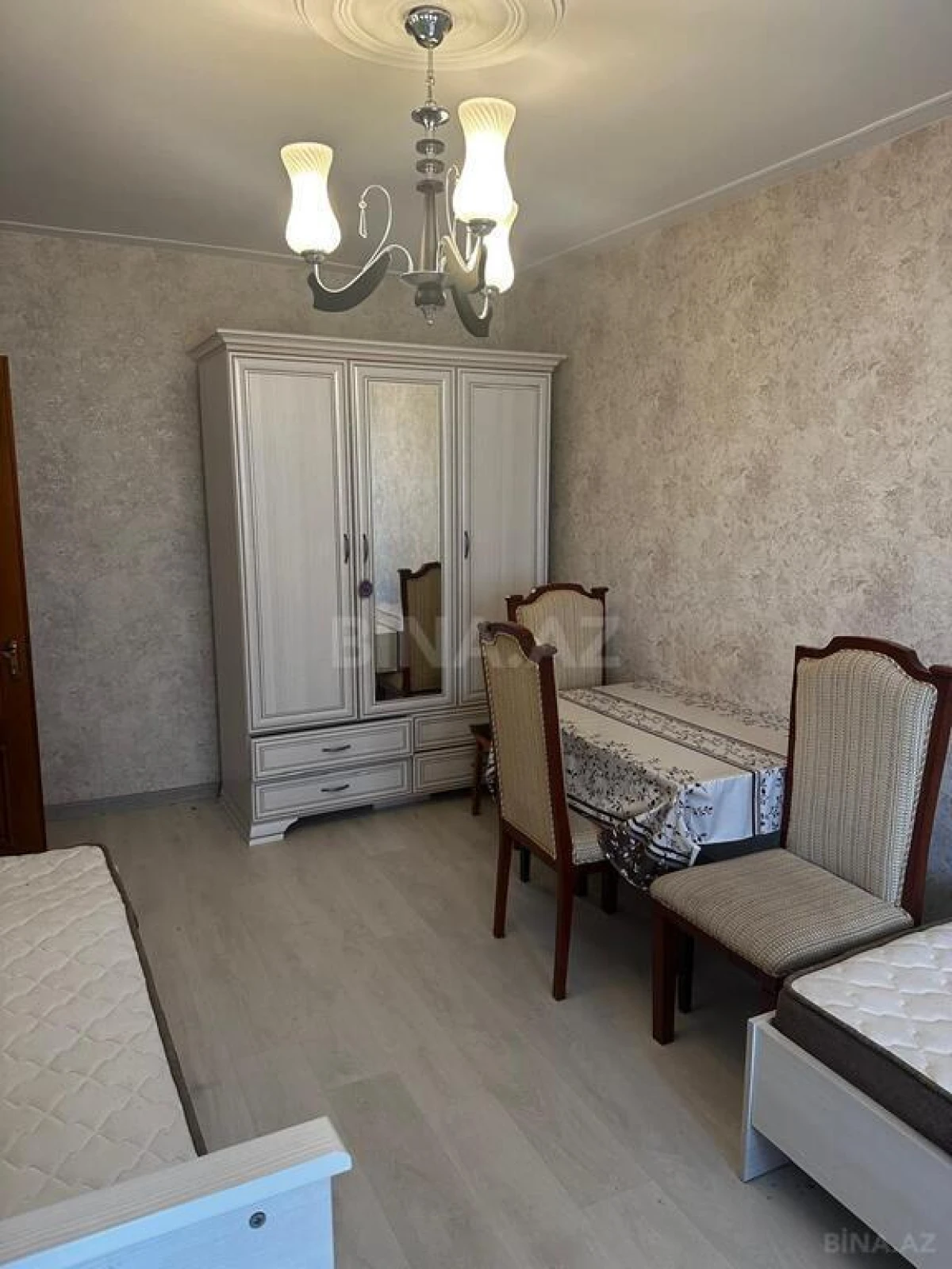 Satılır 1 otaqlı mənzil 35 m²