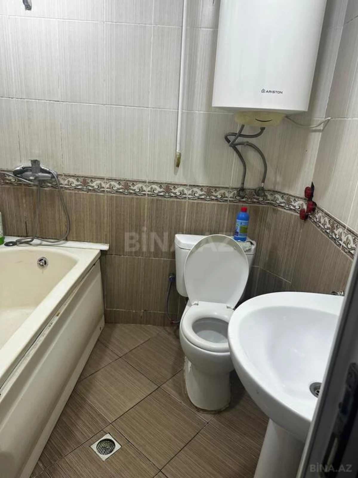 Satılır 1 otaqlı mənzil 35 m²