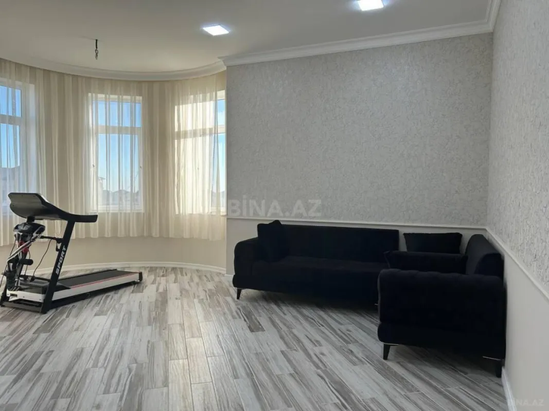 Satılır 7 otaqlı həyət evi 350 m²