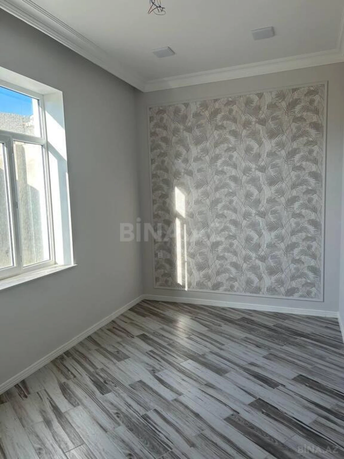 Satılır 7 otaqlı həyət evi 350 m²