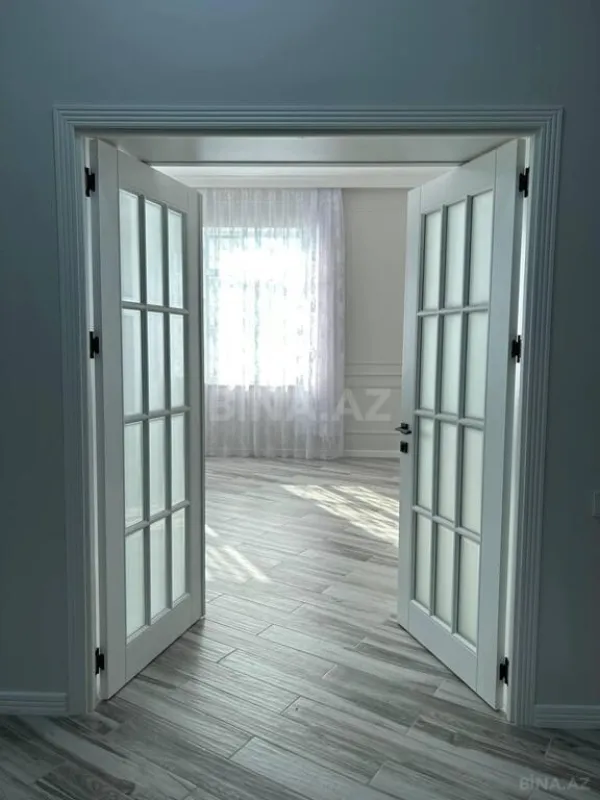 Satılır 7 otaqlı həyət evi 350 m²