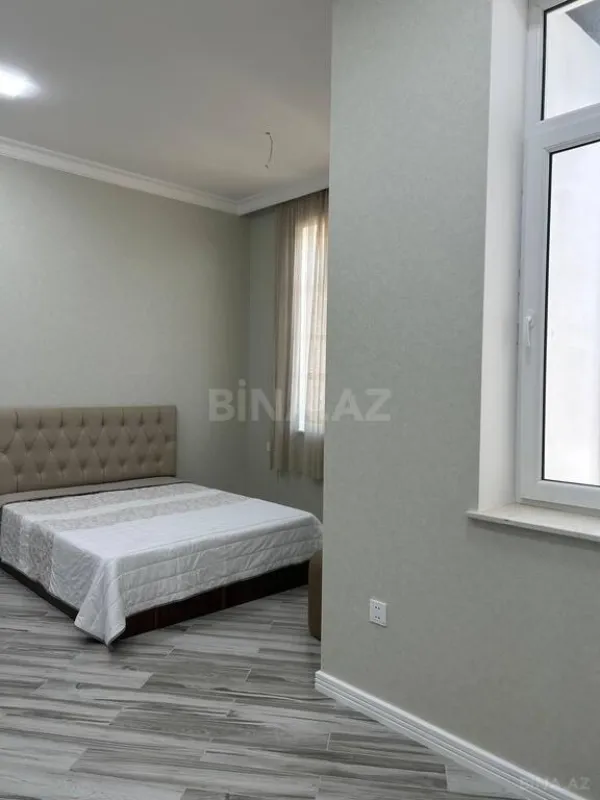 Satılır 7 otaqlı həyət evi 350 m²
