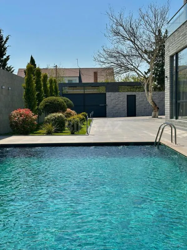 Satılır 5 otaqlı həyət evi 500 m²