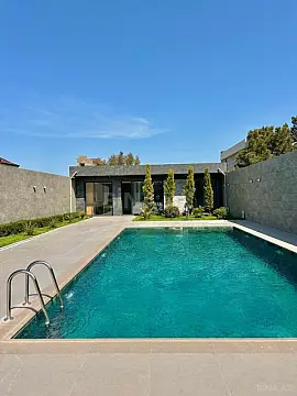 Satılır 5 otaqlı həyət evi 500 m²