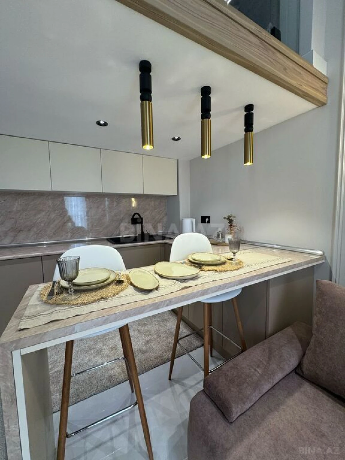 Kirayə verilir 2 otaqlı mənzil 55 m²