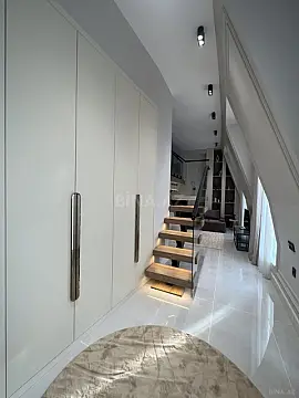 Kirayə verilir 2 otaqlı mənzil 55 m²