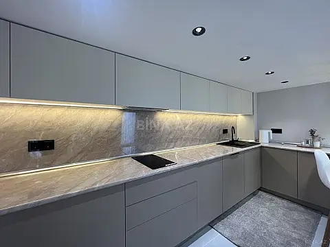 Kirayə verilir 2 otaqlı mənzil 55 m²