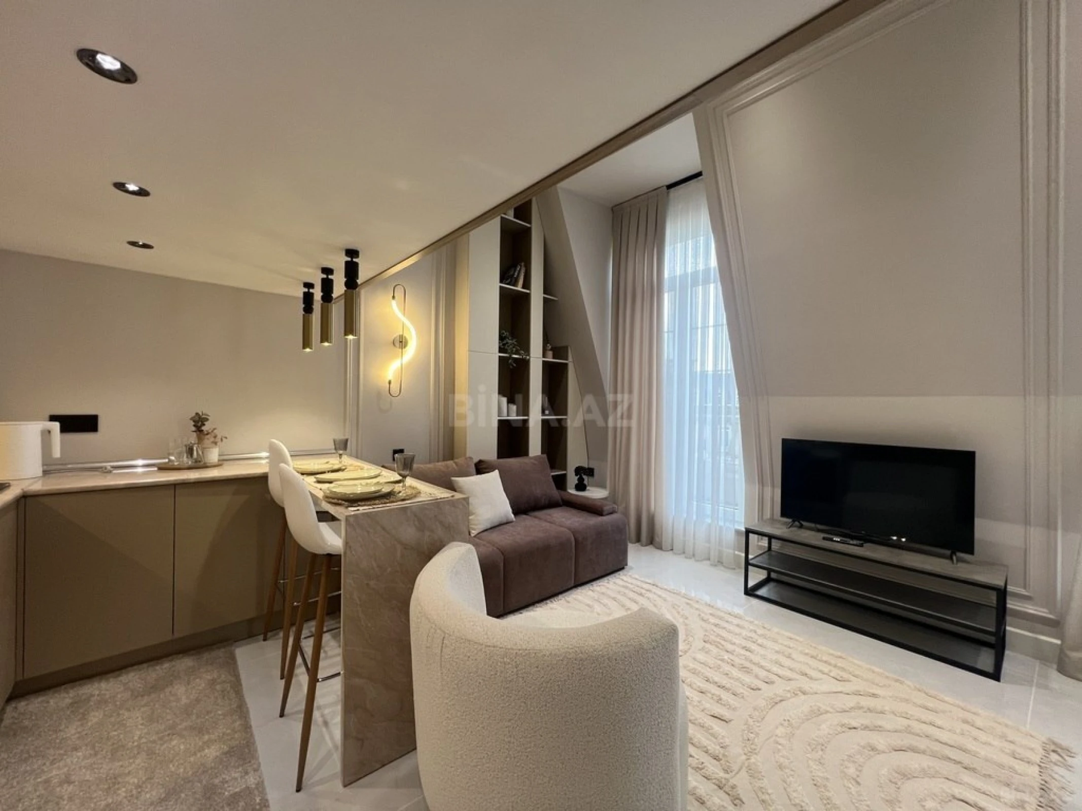 Kirayə verilir 2 otaqlı mənzil 55 m²