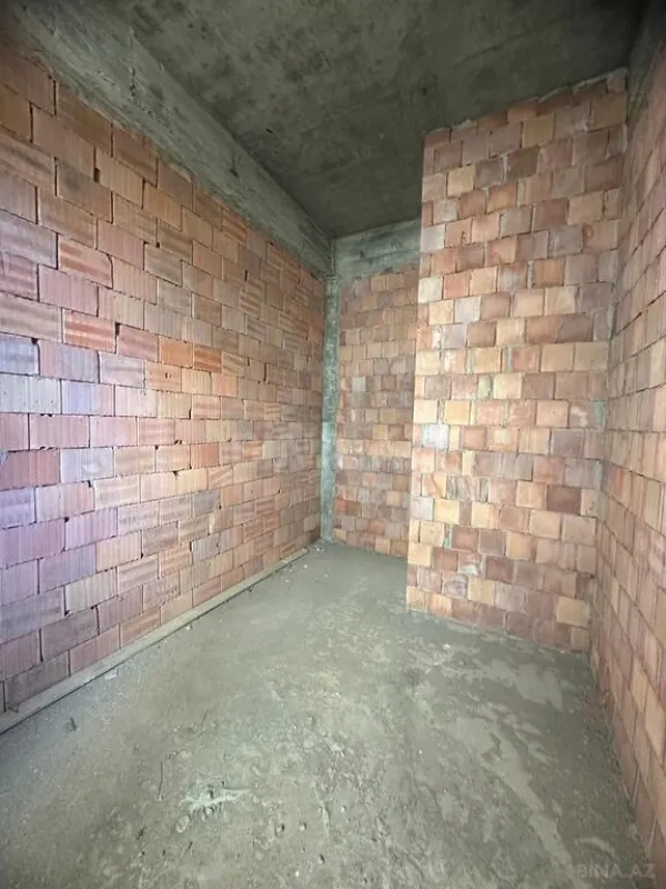 Satılır 3 otaqlı mənzil 125 m²