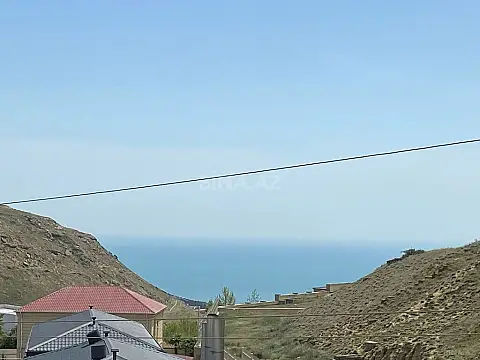 Satılır 6 otaqlı həyət evi 650 m²