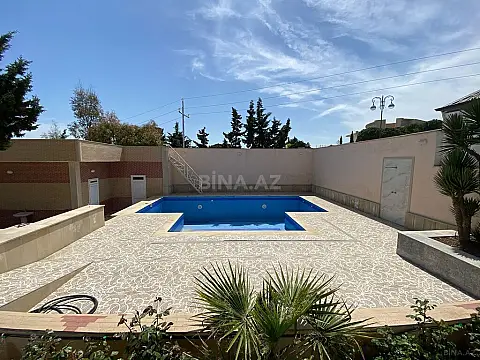 Satılır 6 otaqlı həyət evi 650 m²
