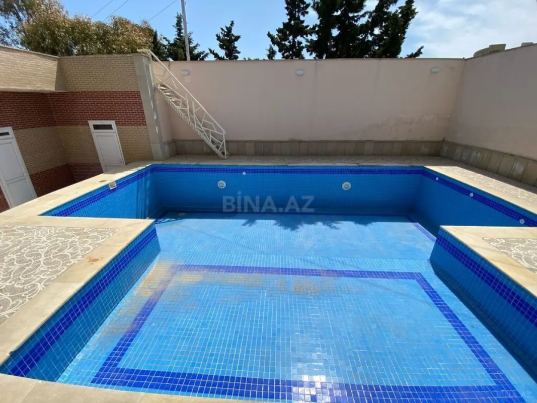 Satılır 6 otaqlı həyət evi 650 m²