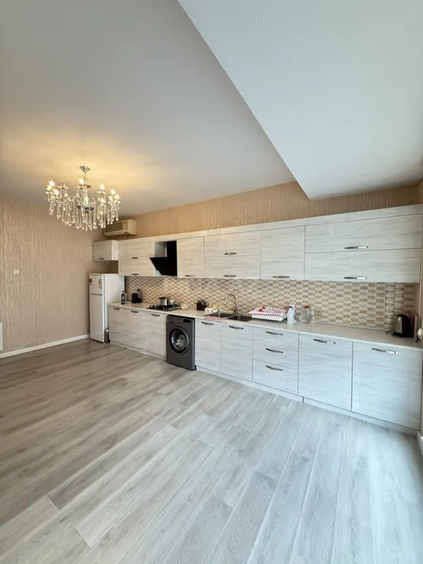 Satılır 4 otaqlı həyət evi 170 m²