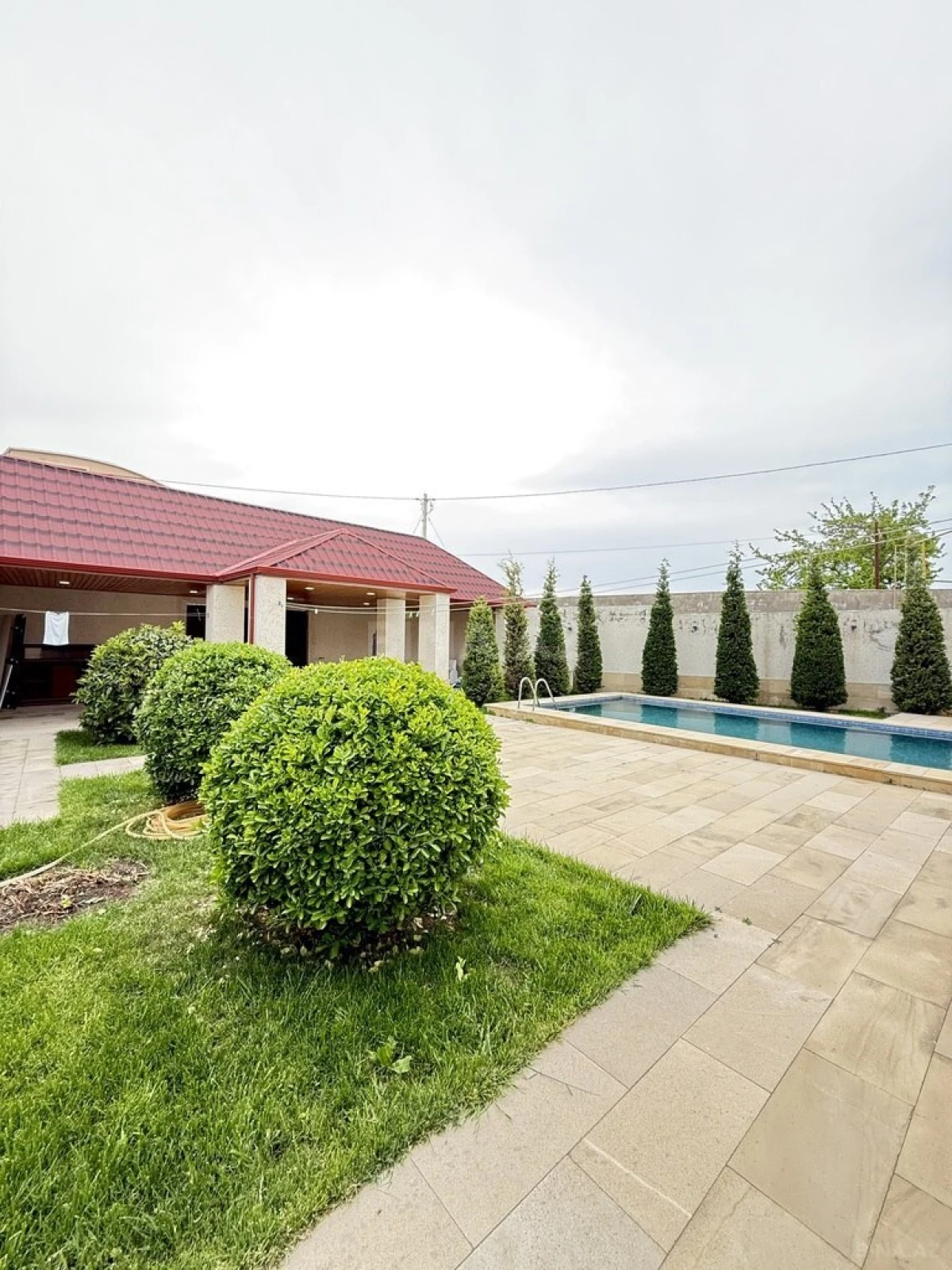 Satılır 4 otaqlı həyət evi 170 m²
