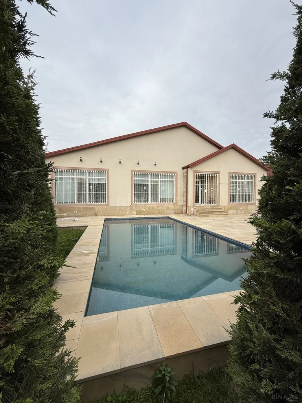 Satılır 4 otaqlı həyət evi 170 m²