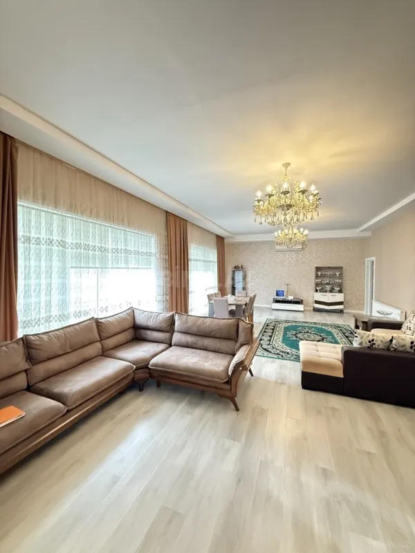 Satılır 4 otaqlı həyət evi 170 m²