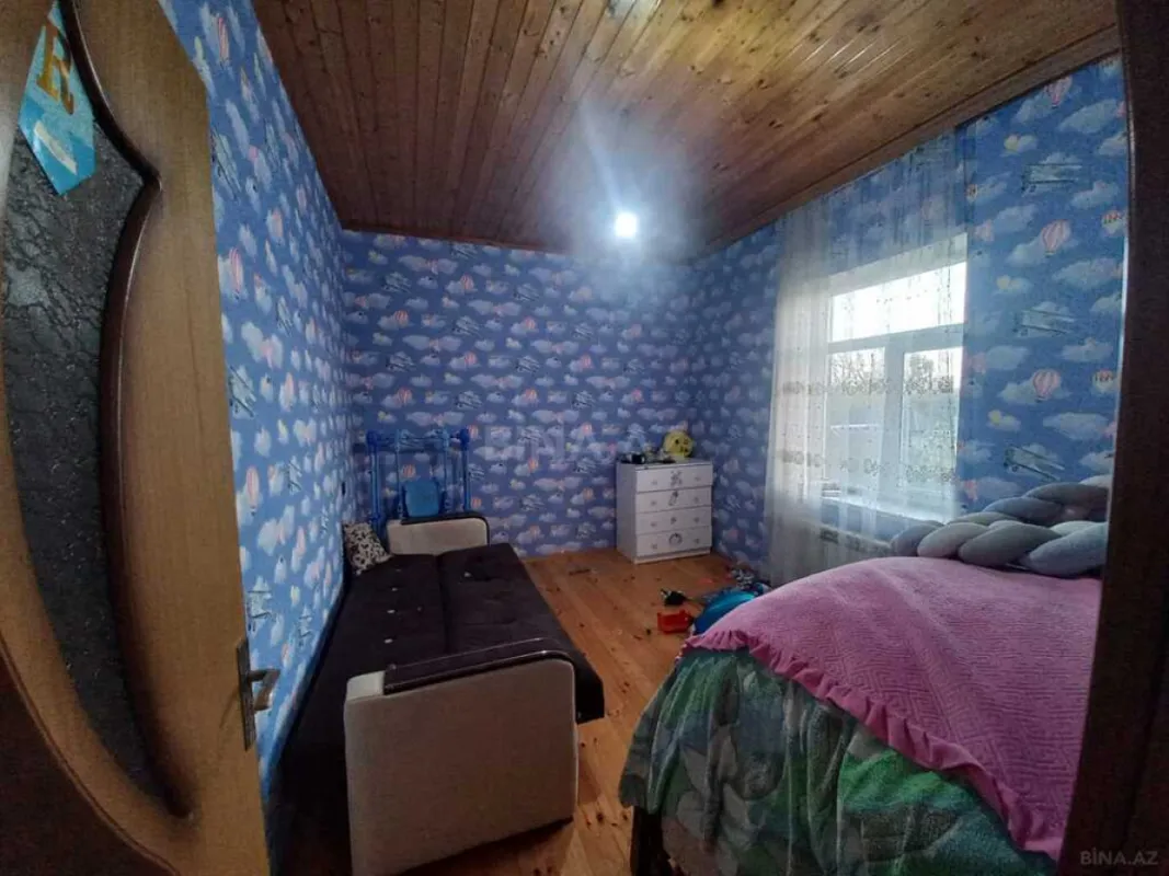 Satılır 4 otaqlı həyət evi 180 m²