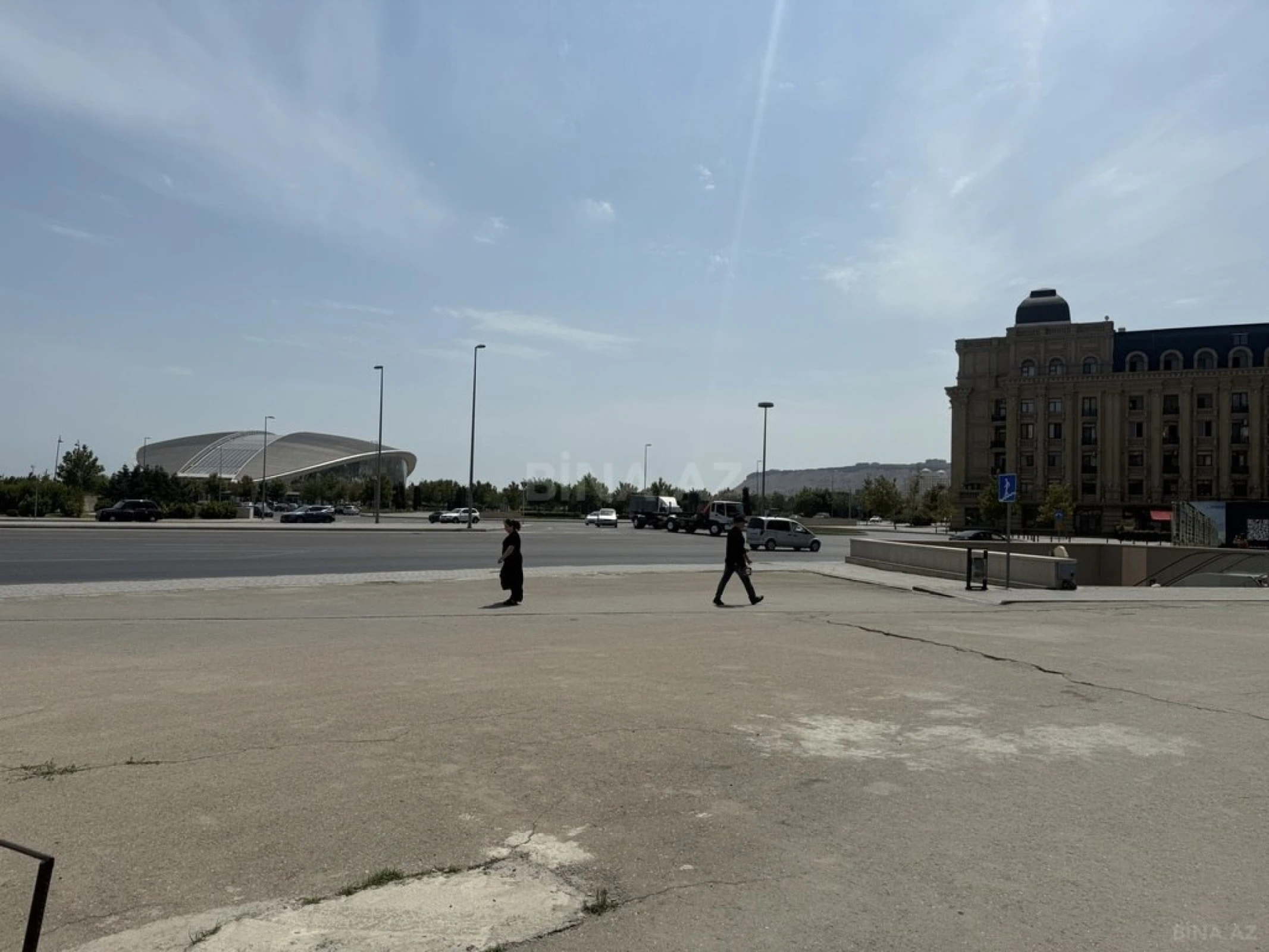 Satılır 4 otaqlı mənzil 164 m²