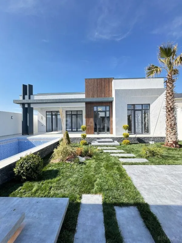 Satılır 5 otaqlı həyət evi 200 m²