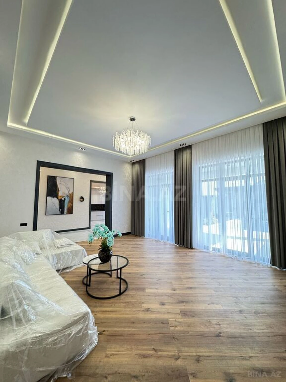 Satılır 5 otaqlı həyət evi 200 m²