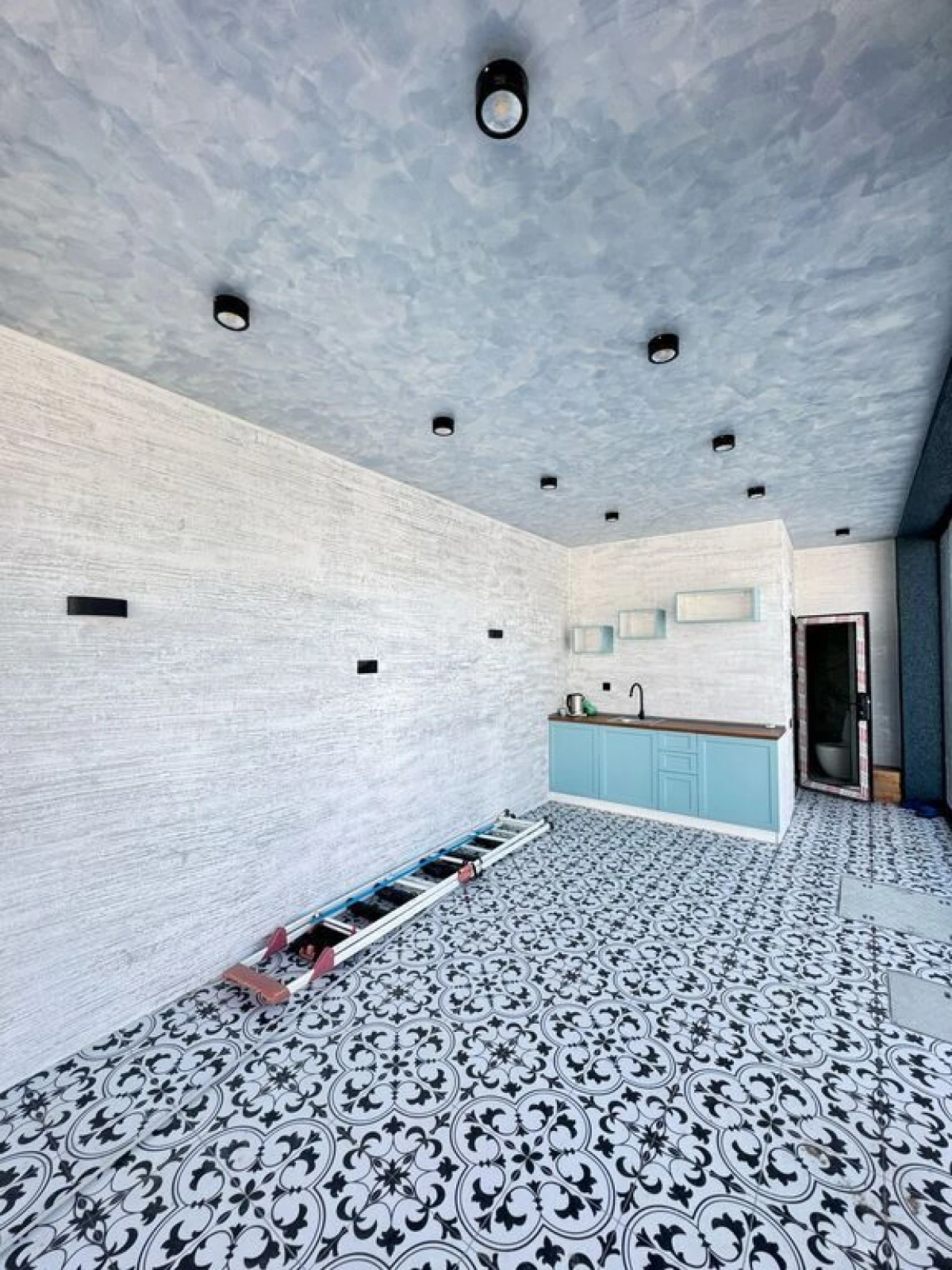 Satılır 5 otaqlı həyət evi 200 m²