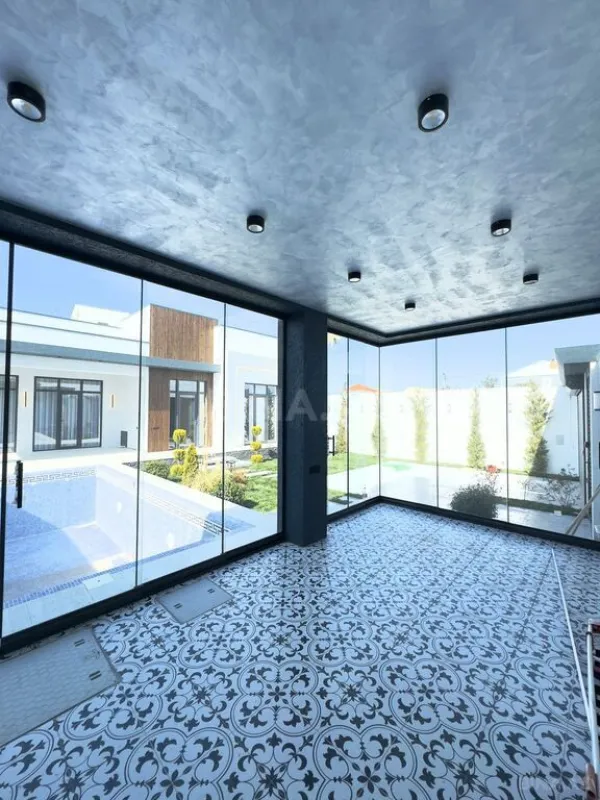 Satılır 5 otaqlı həyət evi 200 m²