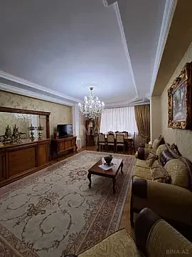 Satılır 4 otaqlı mənzil 204 m²