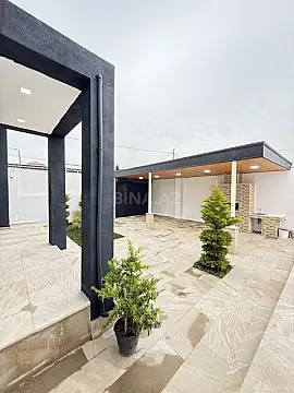 Satılır 4 otaqlı həyət evi 140 m²