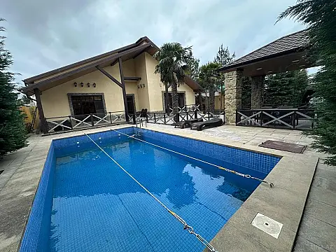 Satılır 4 otaqlı həyət evi 220 m² — Bakı, Mərdəkan 4 otaq 220.00 m²