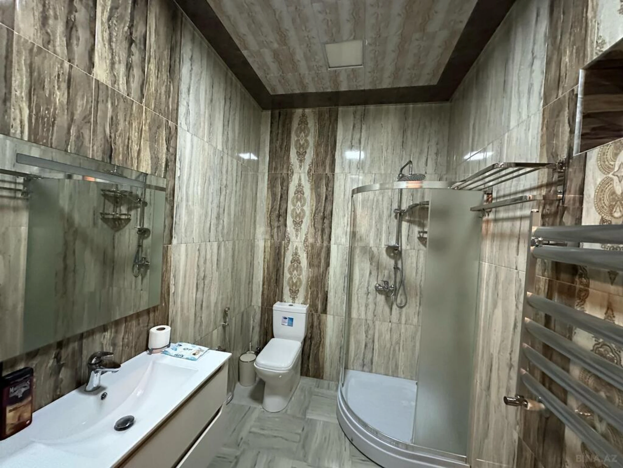 Satılır 4 otaqlı həyət evi 220 m²