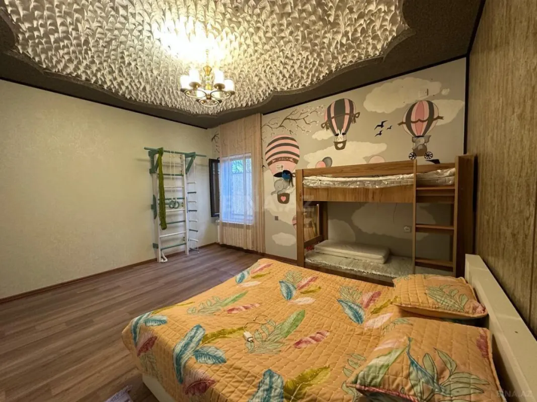 Satılır 4 otaqlı həyət evi 220 m²